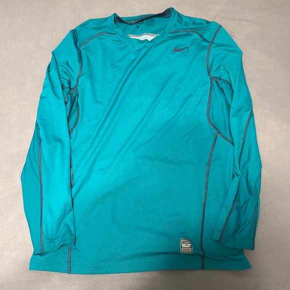 Nike long sleeve shirt - Picture 1 of 5